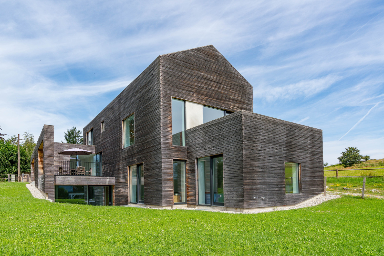 Herausragende Architektur in einer Naturkulisse