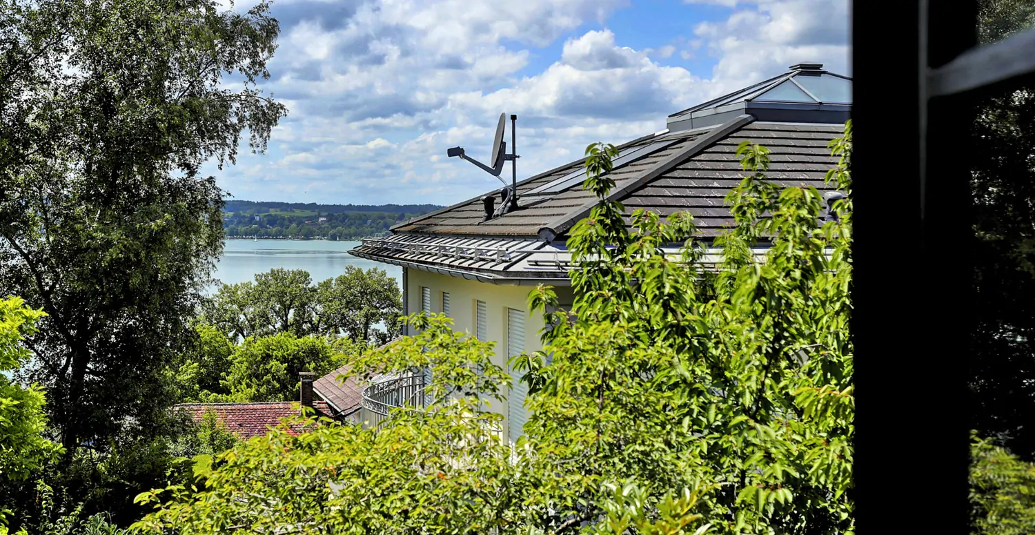 Privates Paradies mit Seeblick – Villenhälfte mit Charme, Stil und Lebensqualität