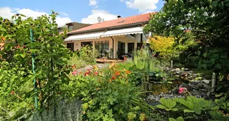 von_poll_real_estate_property_25032011_image_1