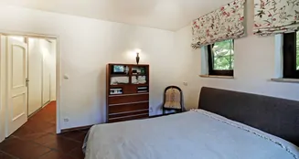 von_poll_real_estate_property_25032011_image_7