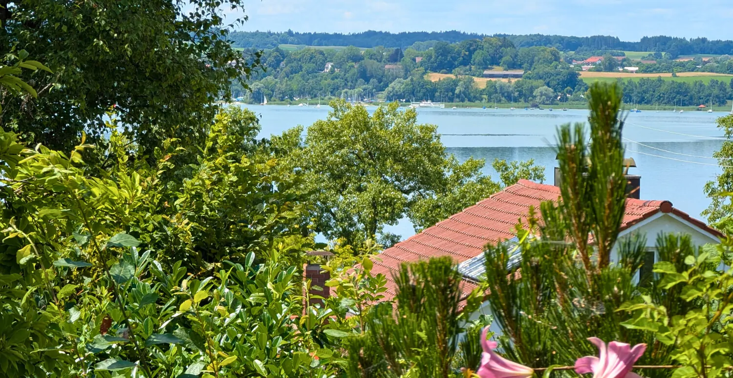 Privates Paradies mit Seeblick – Villenhälfte mit Charme, Stil und Lebensqualität