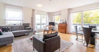 von_poll_real_estate_property_25032017_image_1