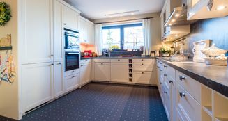 von_poll_real_estate_property_24032016_image_9