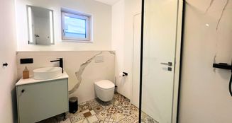 von_poll_real_estate_property_24032014_image_17