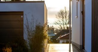 von_poll_real_estate_property_24032014_image_0