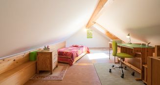 von_poll_real_estate_property_25032003_image_20