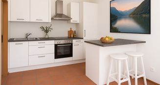von_poll_real_estate_property_25032003_image_12