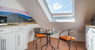 von_poll_real_estate_property_25032003_image_11