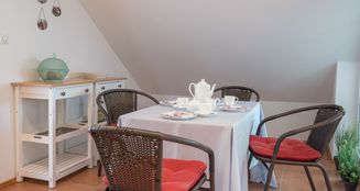von_poll_real_estate_property_25032003_image_6