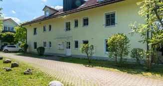 von_poll_real_estate_property_25032003_image_22
