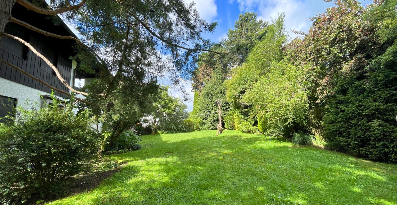 großer Garten