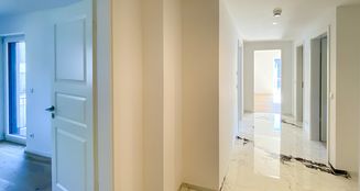 von_poll_real_estate_property_25032005_image_3