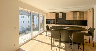 von_poll_real_estate_property_25032005_image_5