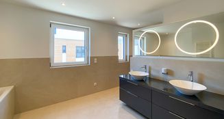 von_poll_real_estate_property_25032005_image_9