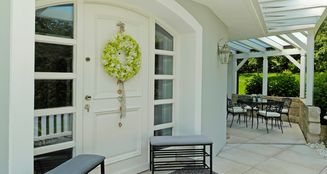 von_poll_real_estate_property_25032010_image_1