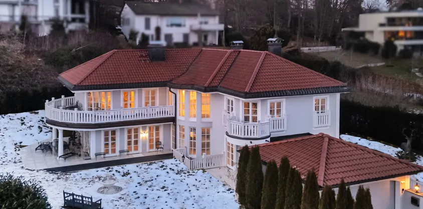 von Poll Immobilien GmbH