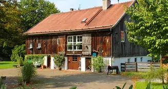 von_poll_real_estate_property_25032015_image_1