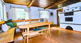 von_poll_real_estate_property_25032015_image_7