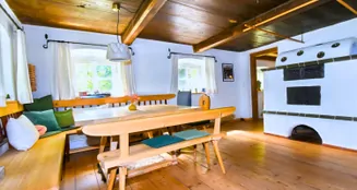 von_poll_real_estate_property_25032015_image_5