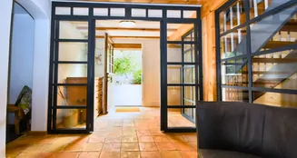 von_poll_real_estate_property_25032015_image_5