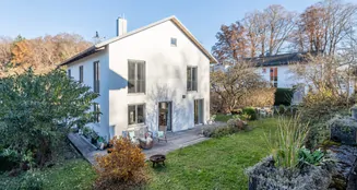 von_poll_real_estate_property_25032020_image_3