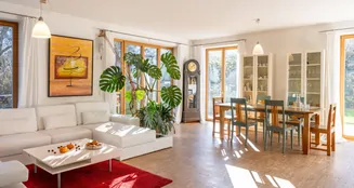 von_poll_real_estate_property_25032020_image_4