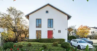 von_poll_real_estate_property_25032020_image_1