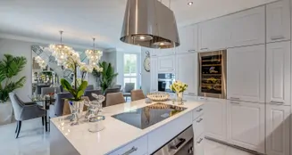 von_poll_real_estate_property_25032010-G_image_1