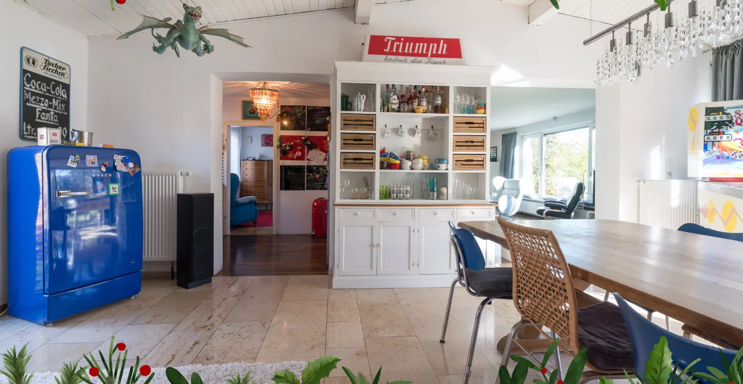 Bájos családi ház egy gyönyörű telken