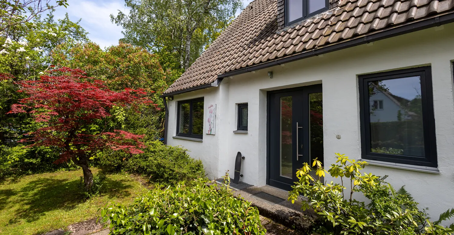 Charmantes Familienhaus auf schönem Grundstück