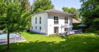 von_poll_real_estate_property_MH984_image_1