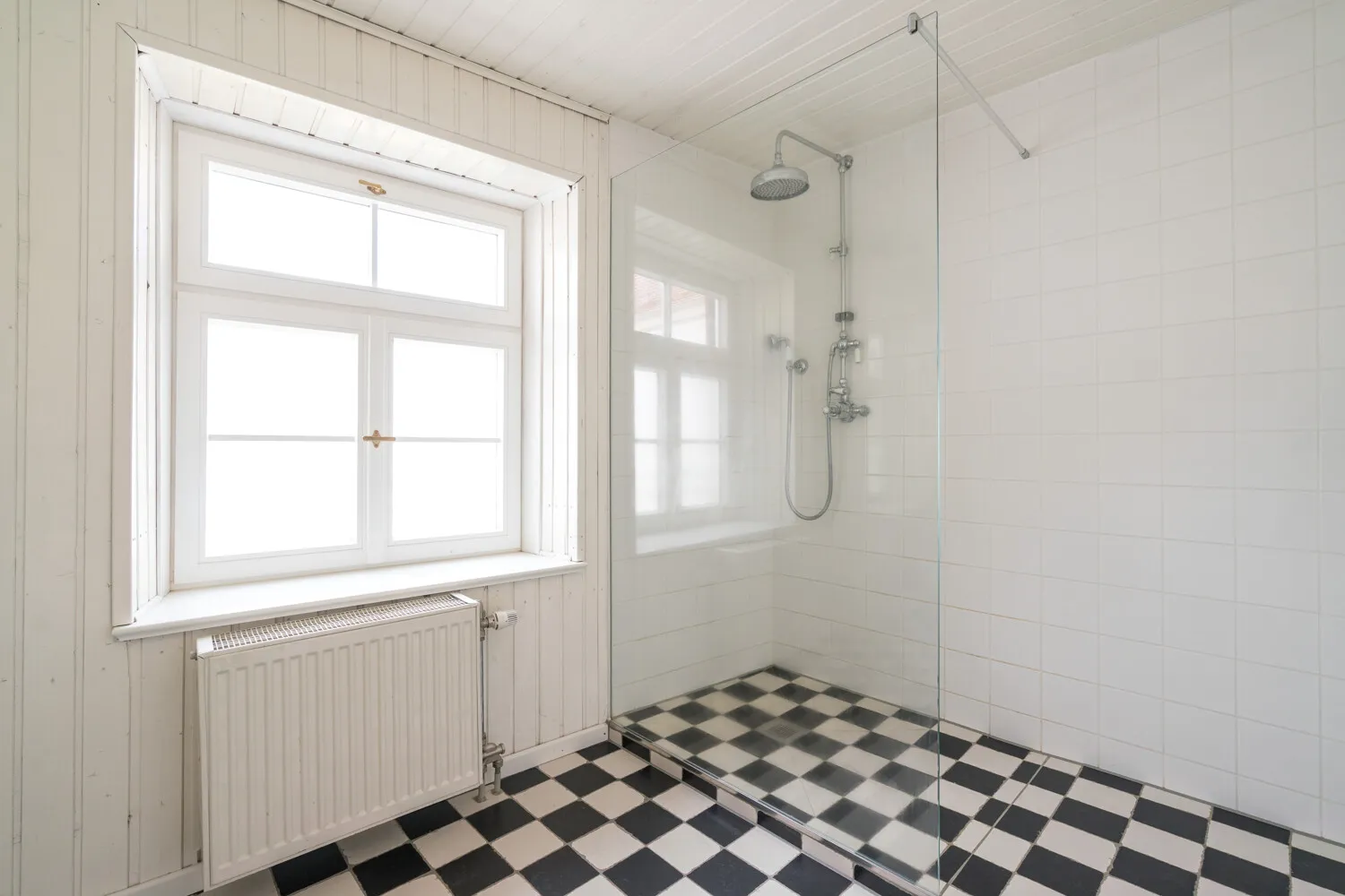 Badezimmer 1. OG