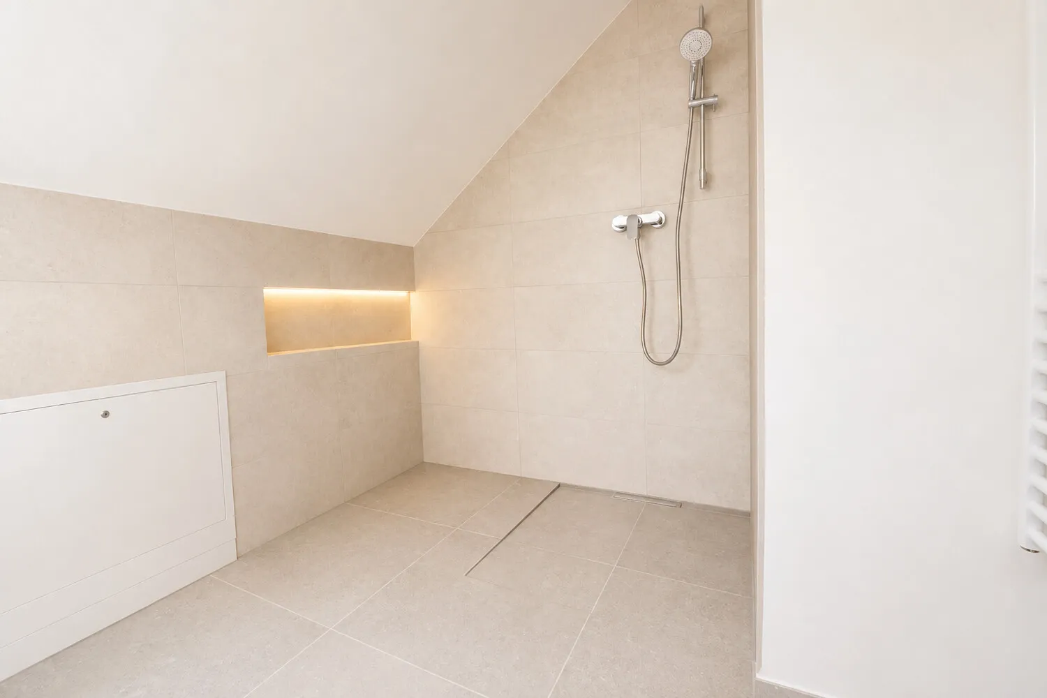 Badezimmer DG