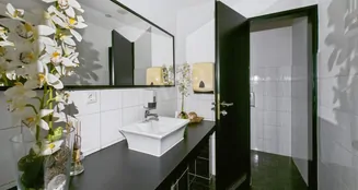 von_poll_real_estate_property_25021069_image_7