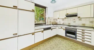 von_poll_real_estate_property_25021066_image_8