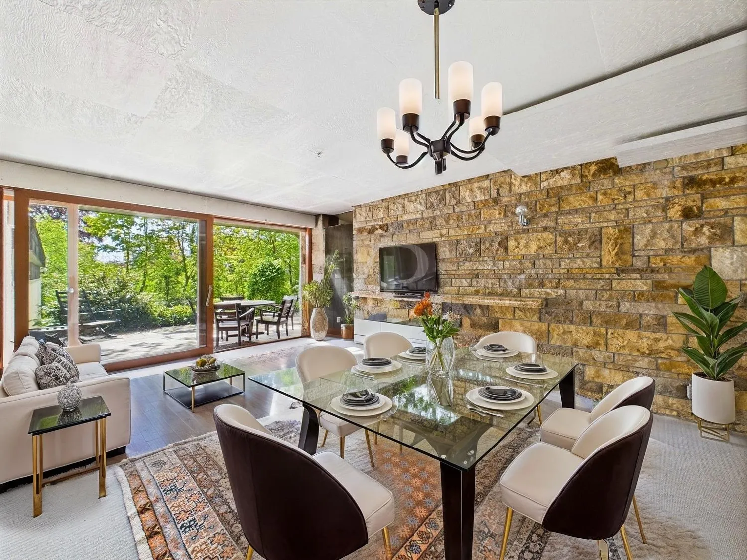 Esszimmer KI generiert