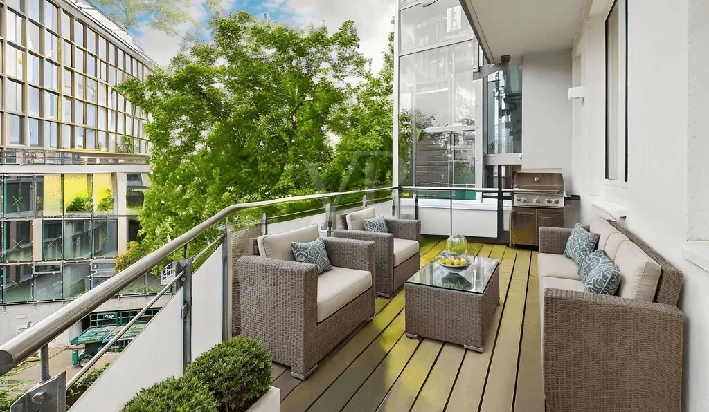 Balkon (KI generiert)