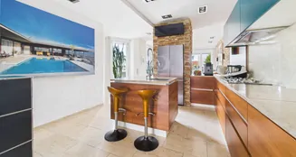 von_poll_real_estate_property_25021068_image_4