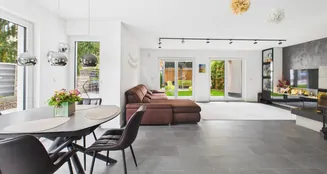 von_poll_real_estate_property_25021073_image_1