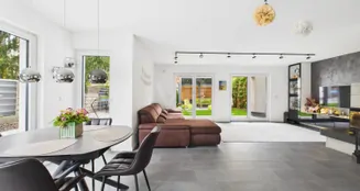 von_poll_real_estate_property_25021073_image_1