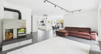 von_poll_real_estate_property_25021073_image_2