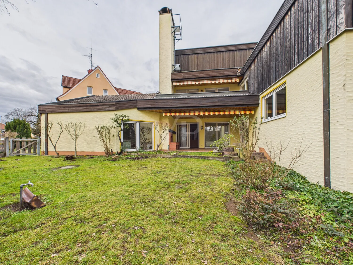 Gebäude 1 - Garten