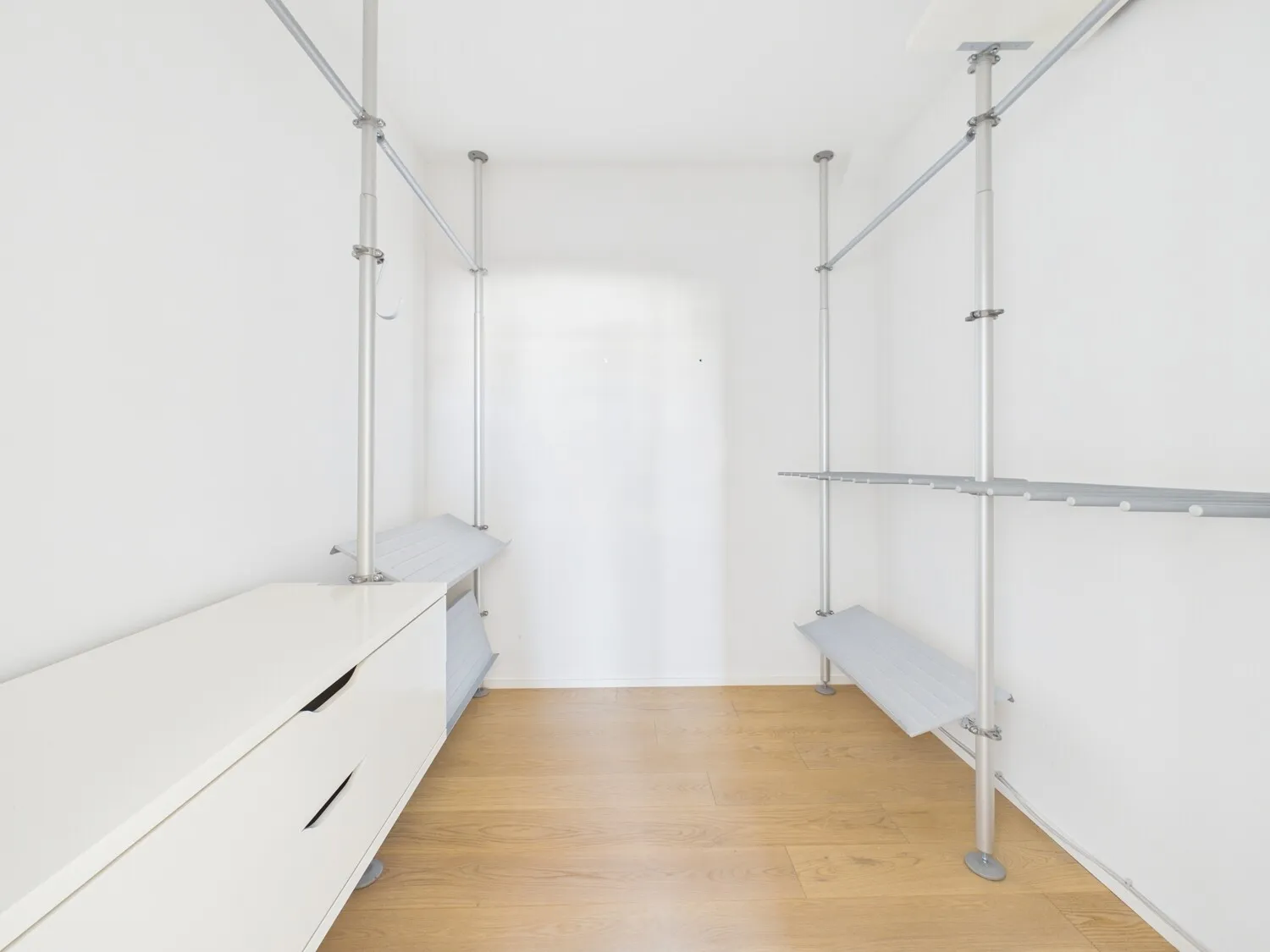 Kleiderschrank