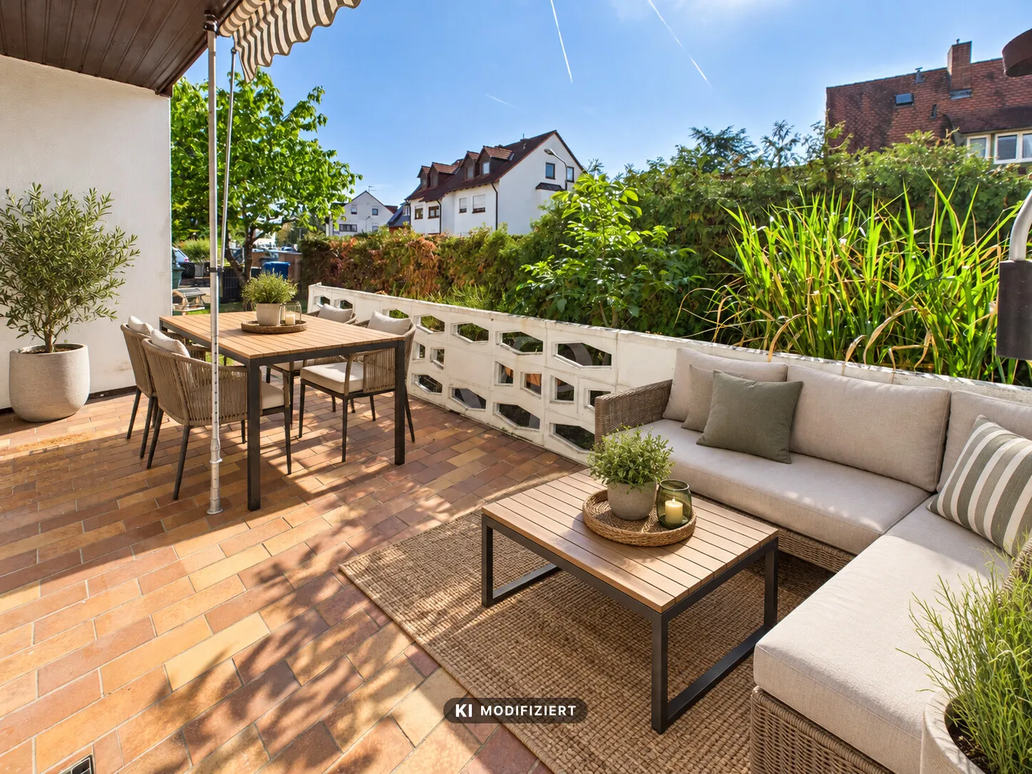 Terrasse (KI möbiliert)