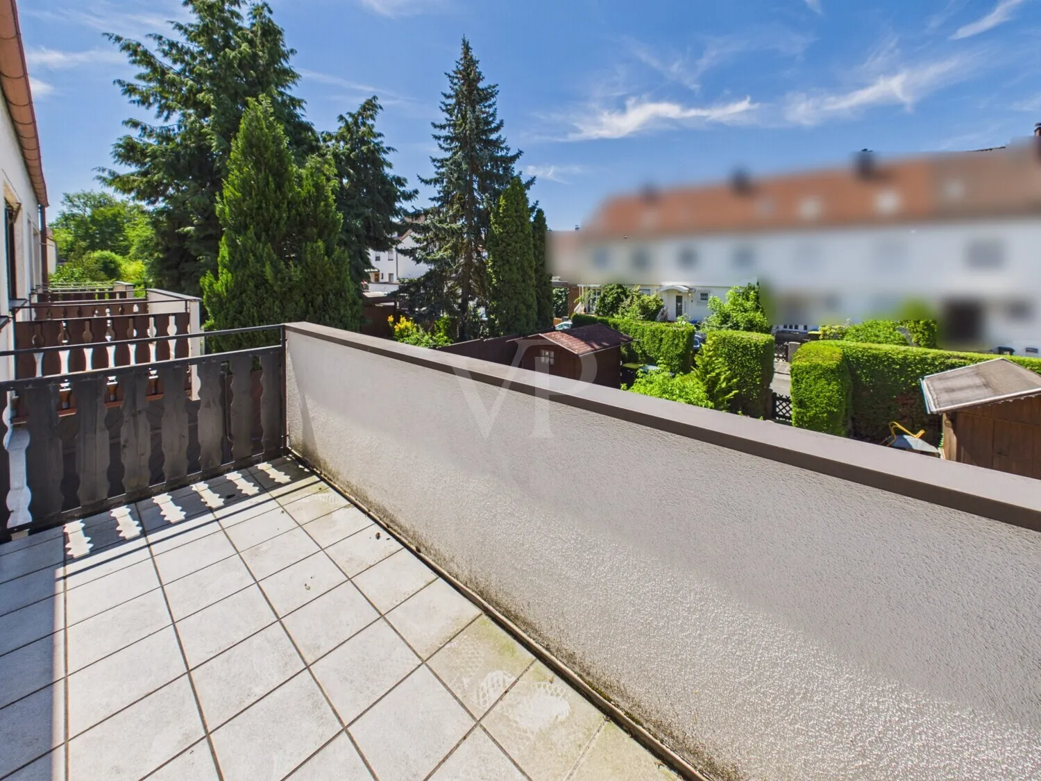 Balkon Neu