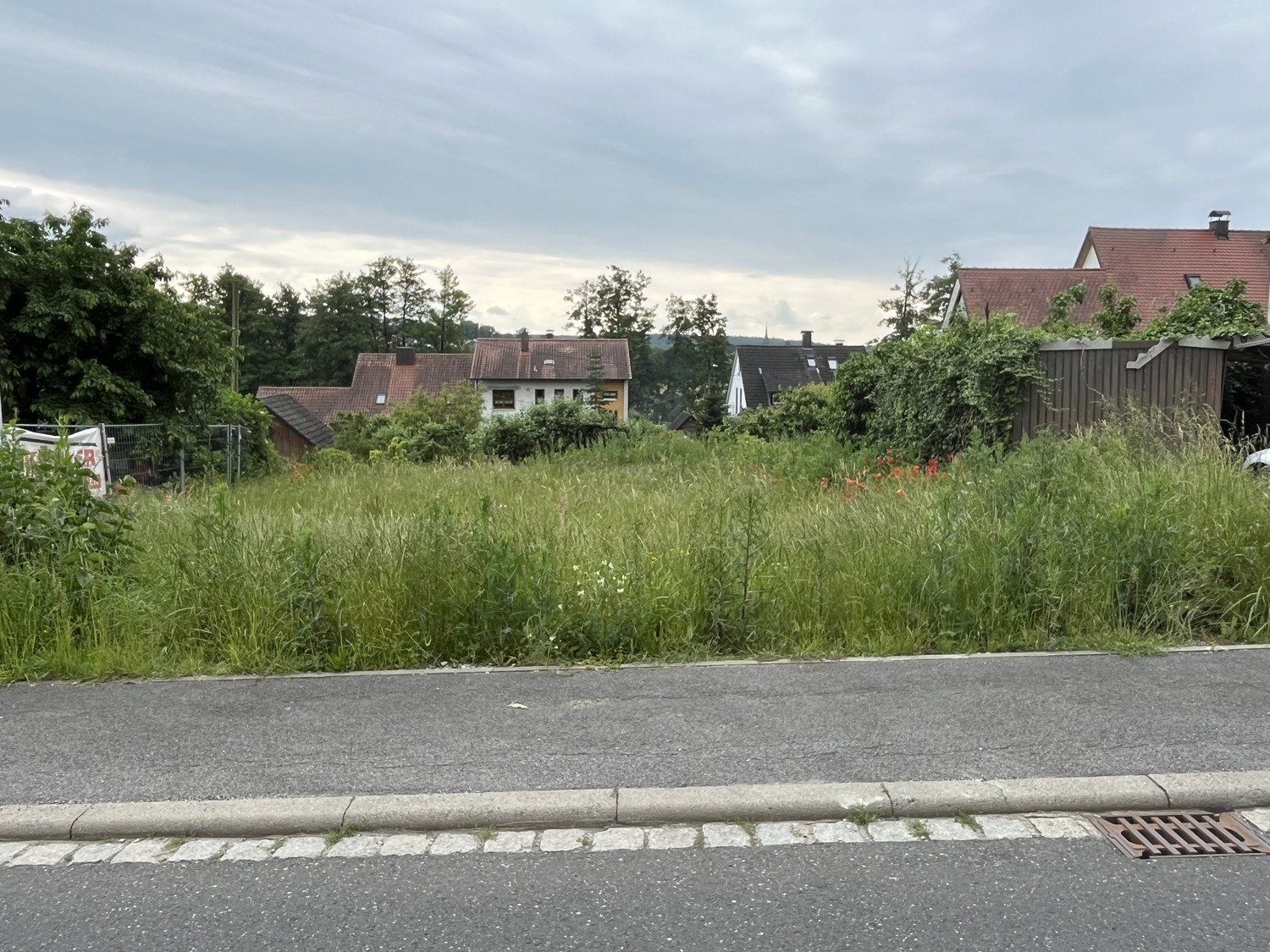 Wunderschönes Baugrundstück in Südhang Lage zu verkaufen