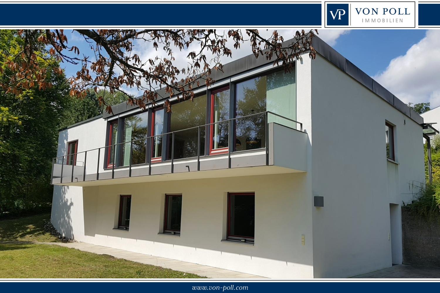 Bauhaus Villa in exklusiver Lage im Bamberger Berggebiet, sofort verfügbar