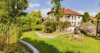 von_poll_real_estate_property_24161033_image_2