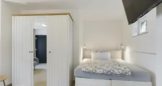 von_poll_real_estate_property_24161034_image_22