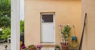 von_poll_real_estate_property_25161038_image_19